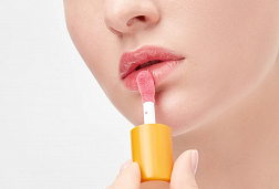 Масло для макияжа губ Hot Lips 02 Super Model