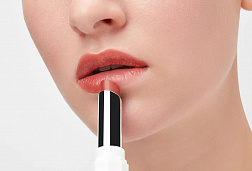 Бальзам для губ оттеночный Serum Tinted 04 Toast of New York Бальзам для губ оттеночный Serum Tinted 04 Toast of New York
